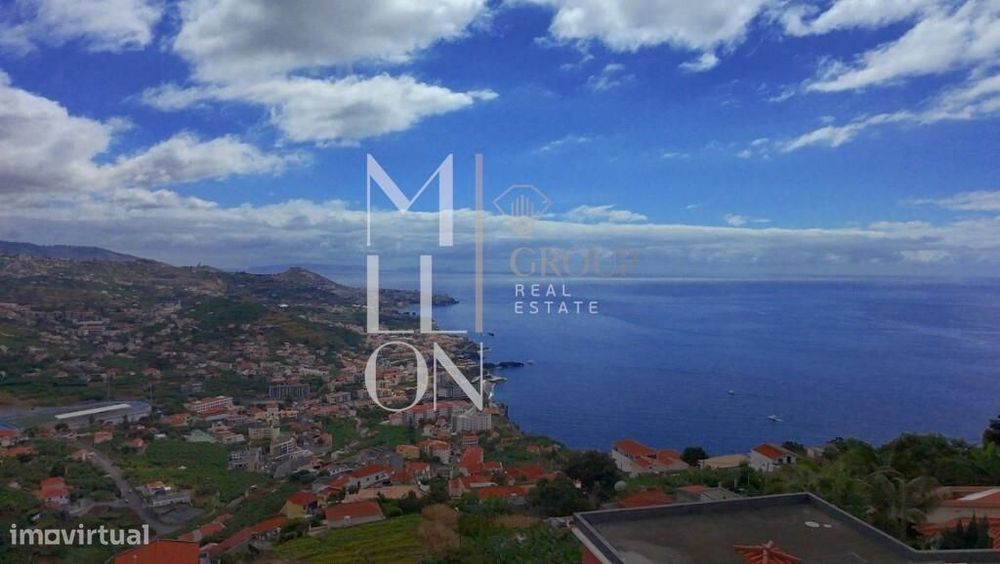 Unique Opportunity in Câmara de Lobos – Buildable Plot with View