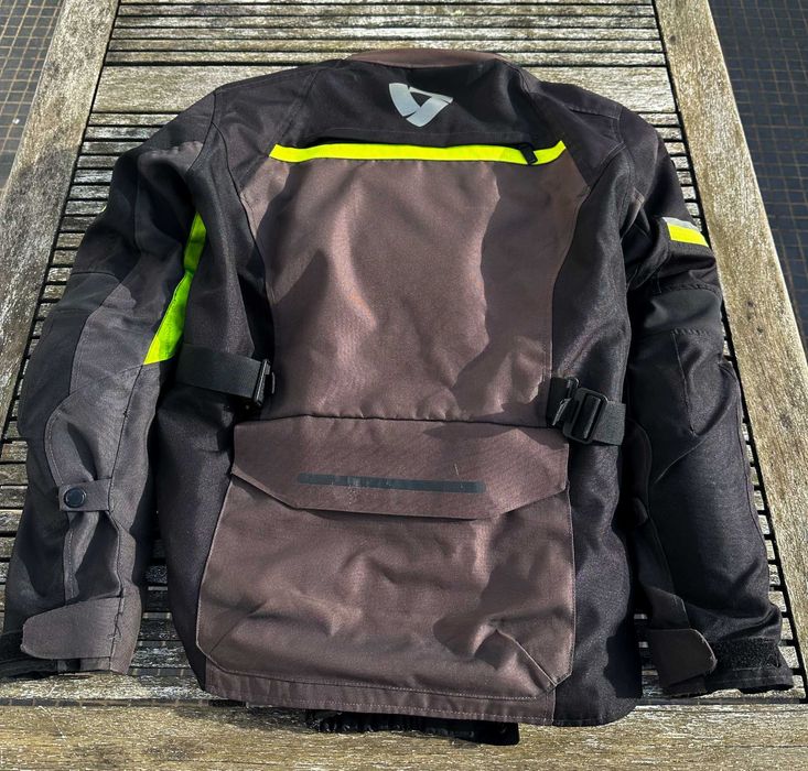 Honda CB125R 13700 km (Casaco, capacete e luvas)