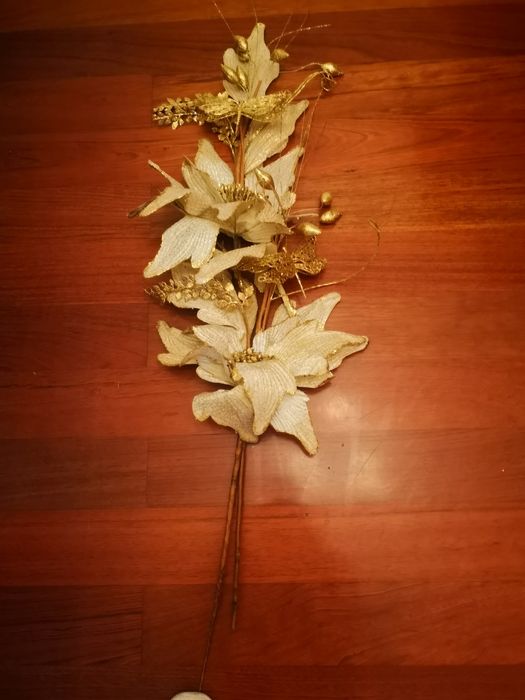 Arranjo floral para jarrão.