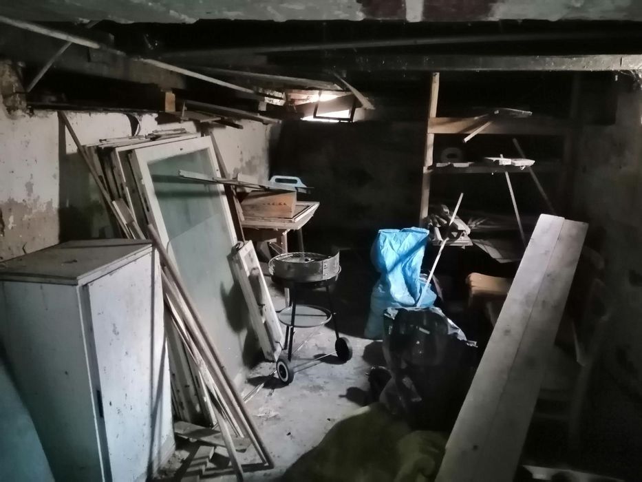 Wywóz śmieci papy gruz wełny odpadów rozbiórki wycinka drzew transport