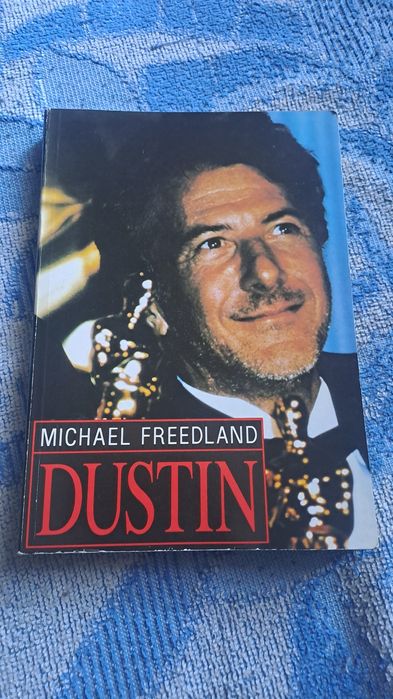 Książka "Dustin"
