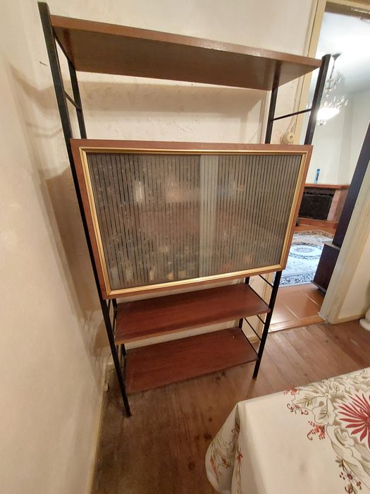 Mobilias de Boa Qualidade (Madeira sem MDF)..