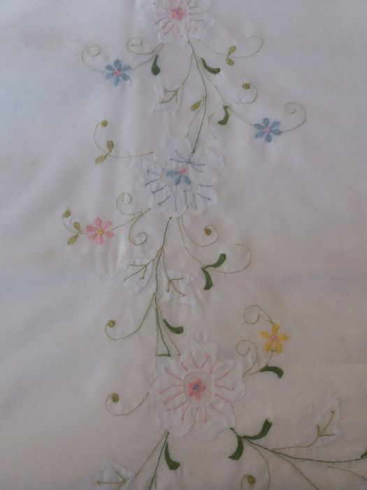 Toalha de Banquete Bordados da Madeira+12 Lenços C/Selo de Garantia