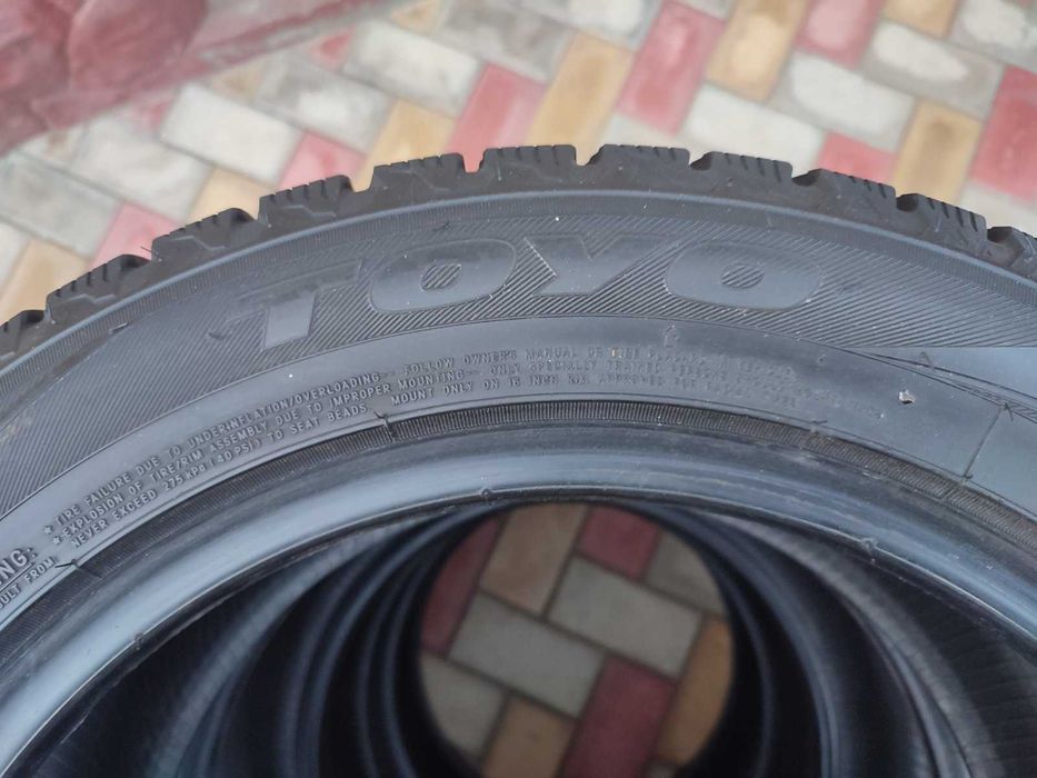 Зимові шини Toyo Observe GSi6 205/55 R16 94H