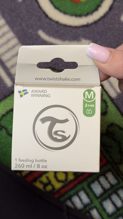 Пляшка доя годування twistshake anticolic m 2+міс