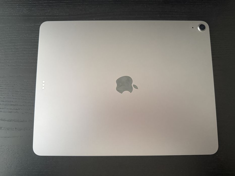 iPad Pro 13” M3 · 512GB · Magic Keyboard · Impecável