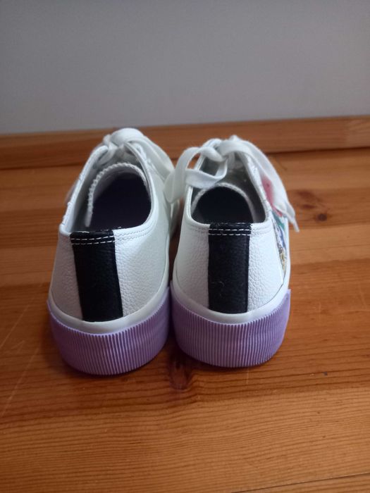 Sapatilhas Bershka Disney