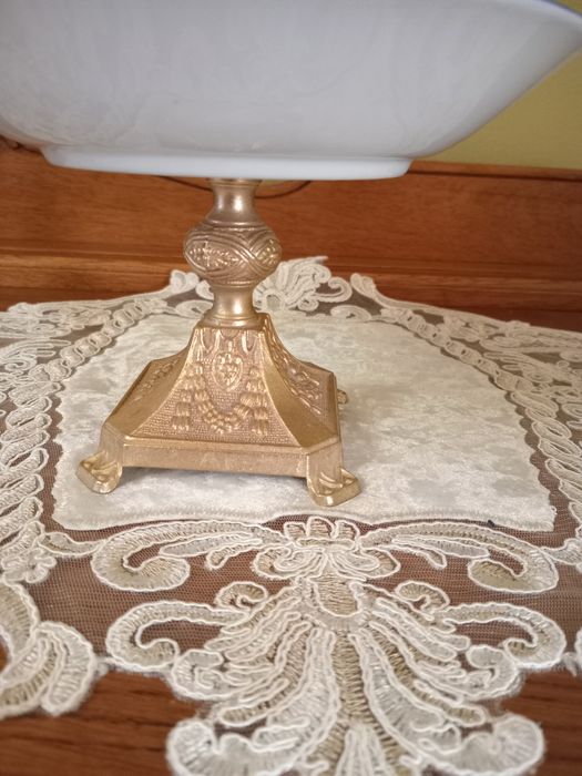 Продам вазу конфетницы бронза фарфор