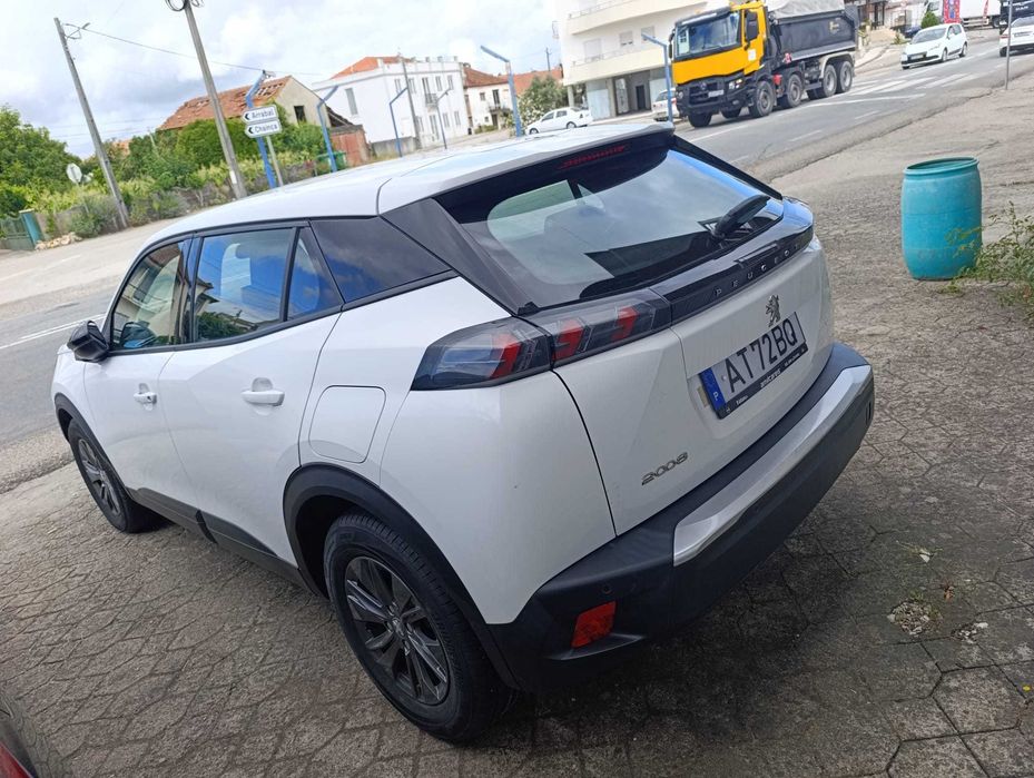 Peugeot 2008 1.2 Puretech Allure