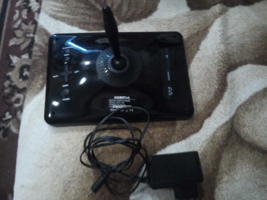 Фоторамка SIGMATEK DPFI-750