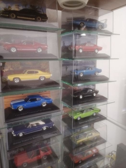 Coleção American cars 1:43