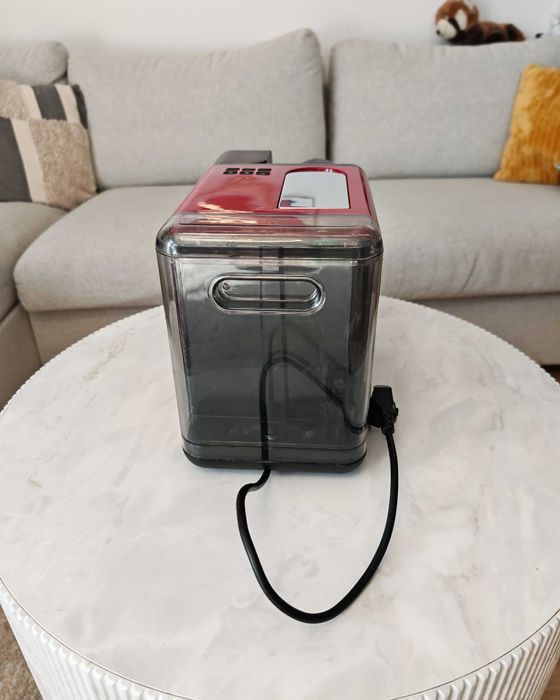 Ekspres kapsułkowy CZERWONY Tchibo Cafissimo MILK