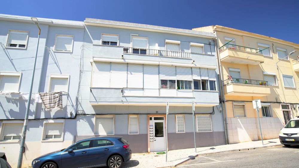 Vende-se Apartamento T2 Venda Nova