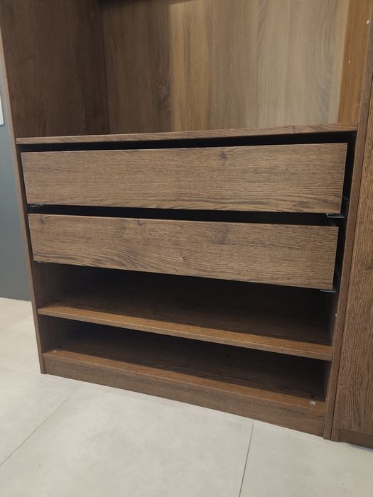 Zestaw mebli / szaf IKEA PAX 201 cm do przedpokoju – 3 moduły, akcesoria, lustro (czarnobrąz)