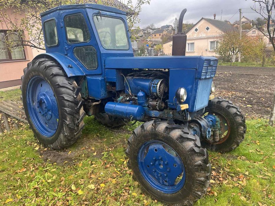 Трактор ЛТЗ Т-40АМ