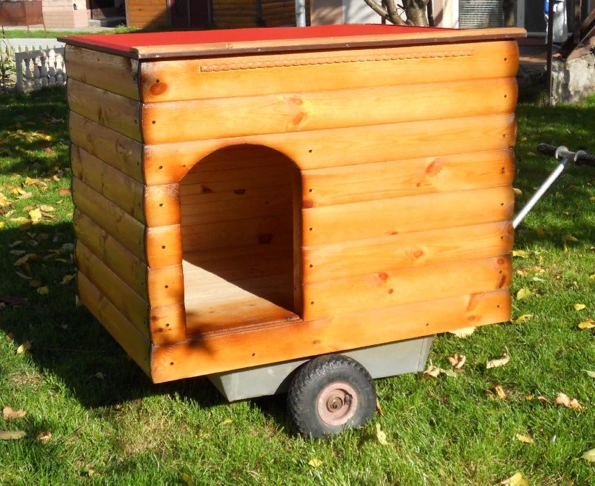 Будка для собак, будка собачья.