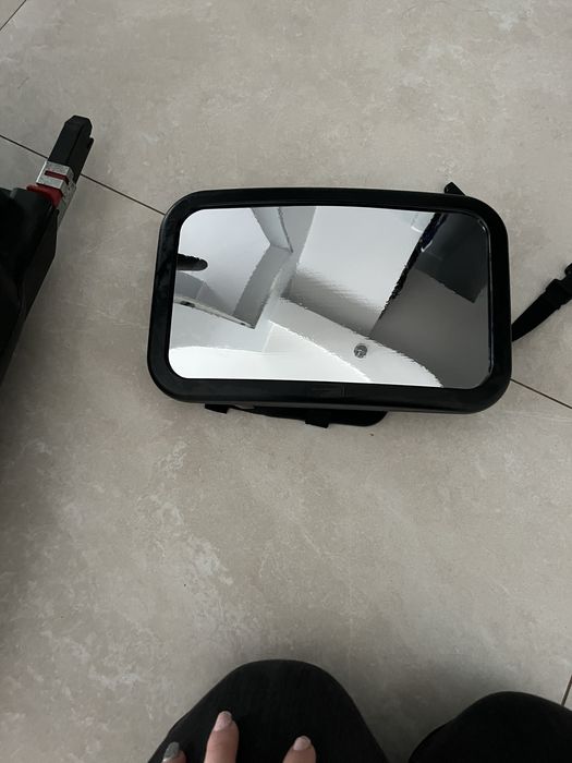 Fotelik samochodowy z bazą