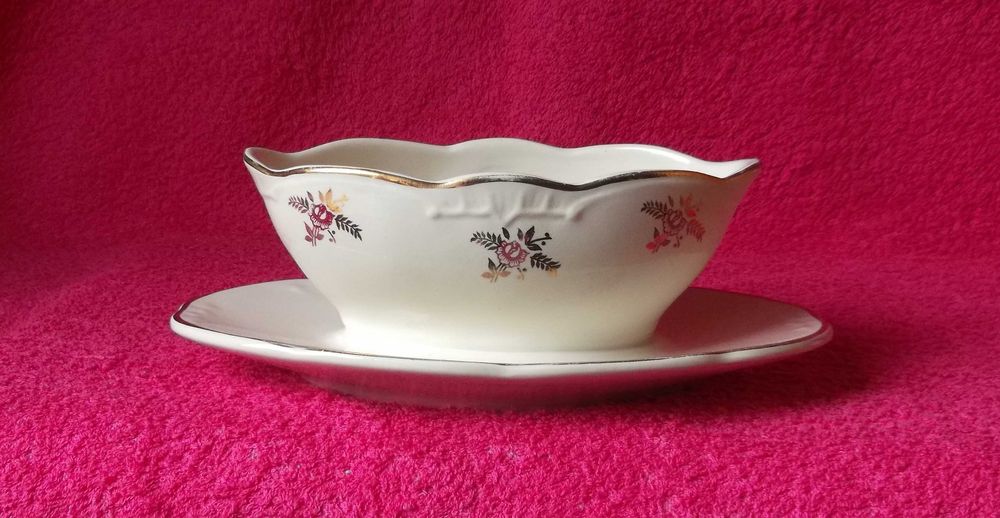 Ceramiczna sosjerka  Boch Frères La Louvière. Lata 40 - te.