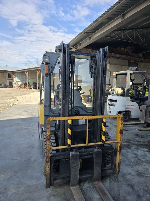 Навантажувач ТСМ 2.5 ТОННЫ грузоподъемность.