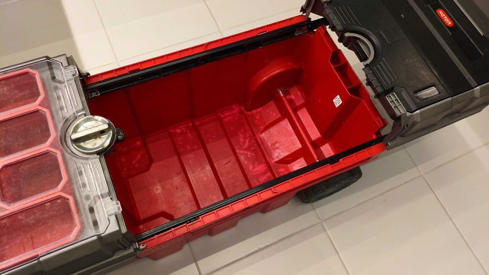 Skrzynka narzędziowa Keter MASTER PRO SLIDING 220244