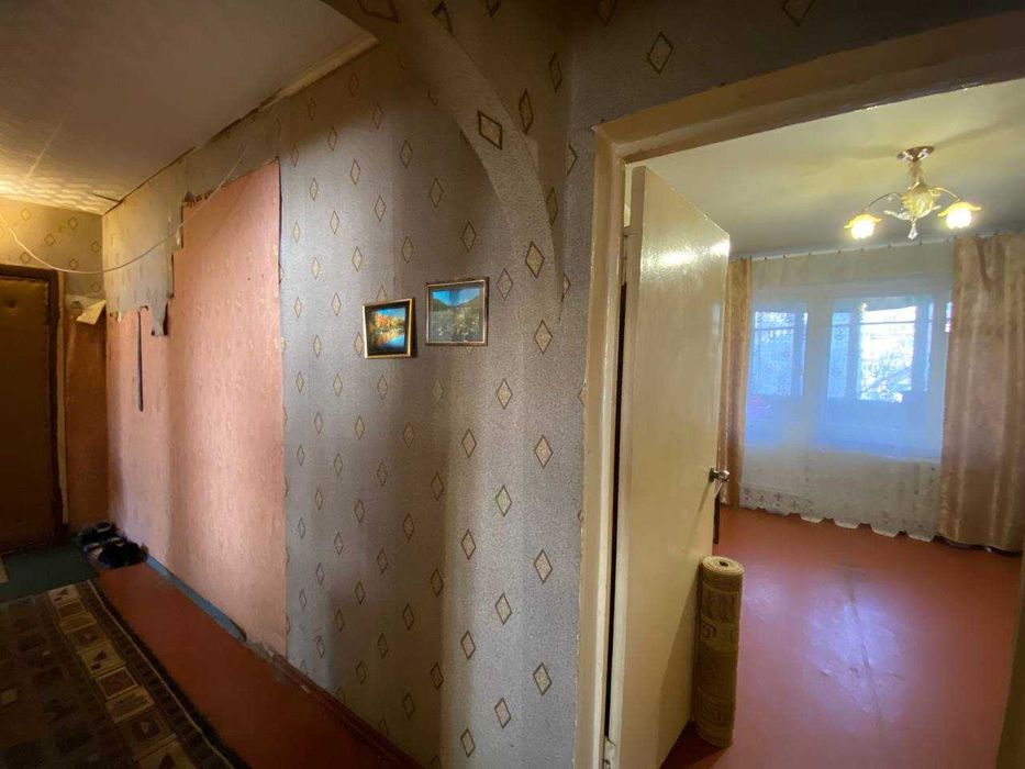 Продаётся трёхкомнатная квартира на мкрн. районе Солнечный