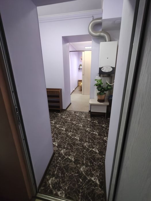 Комфортна і тепла двокімнатна квартира подобово. Біля Сіті.