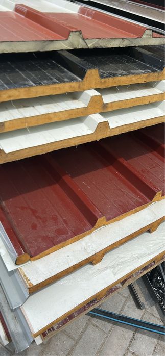 Lote Painel de Sandwich 200 mt de segunda 16 painéis 6mt 30mm de  18 painéis 5mt 10mm espessura