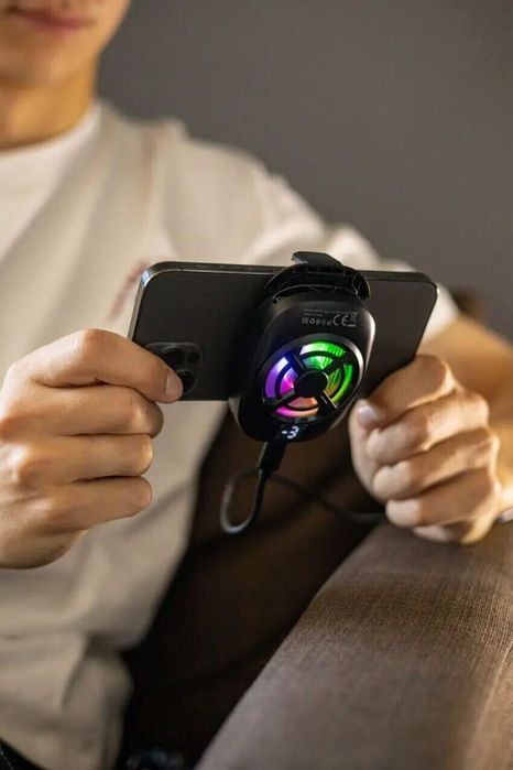 Охлаждающий кулер для смартфона Hoco GM76