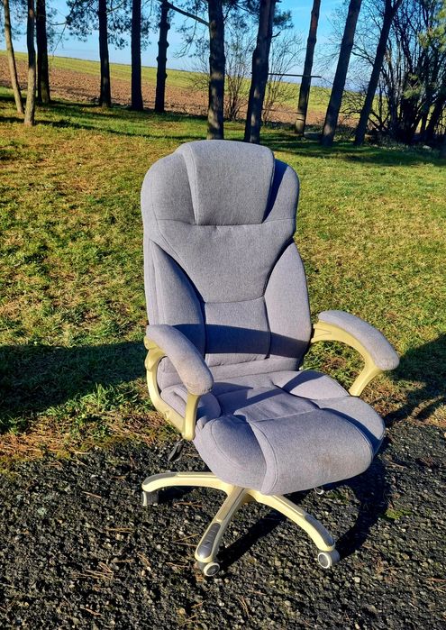 Fotel obrotowy DESMOND biurowy popiel tkanina WYGODNY