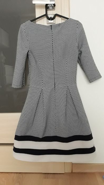 Sukienka granatowo - biała