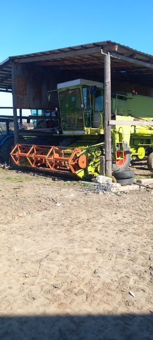 Claas dominator 85