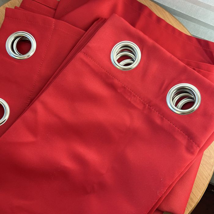 Штори блекаут червоні 114*180 2шт