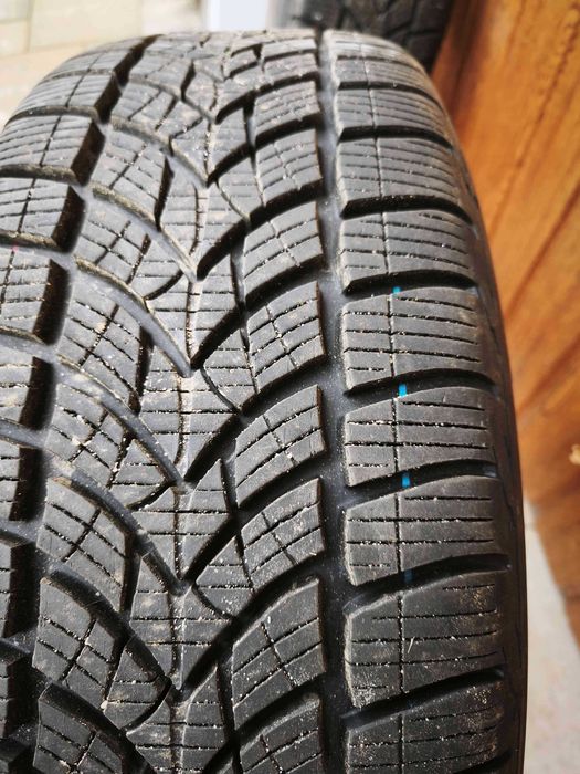 Koła z oponami zimowymi 215/65/17 i czujnikami KIA Sportage