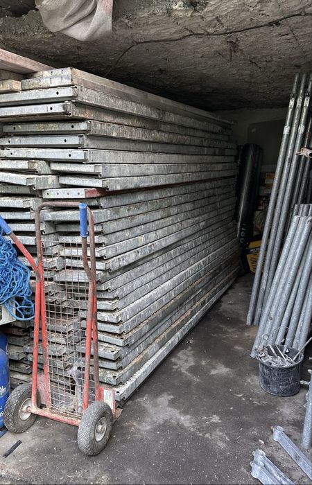 Rusztowanie elewacyjne,stalowe 100m2