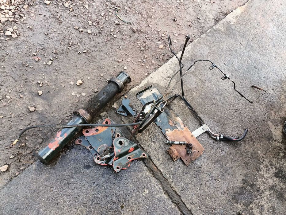 podest zetor konsola błotniki pedały kabrio 7211,7011,5211,5011,6011