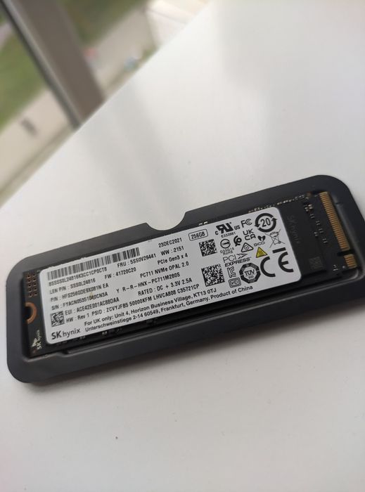 sk hynix ssd - купити запчастини для ноутбуків - Ціна на OLX.ua