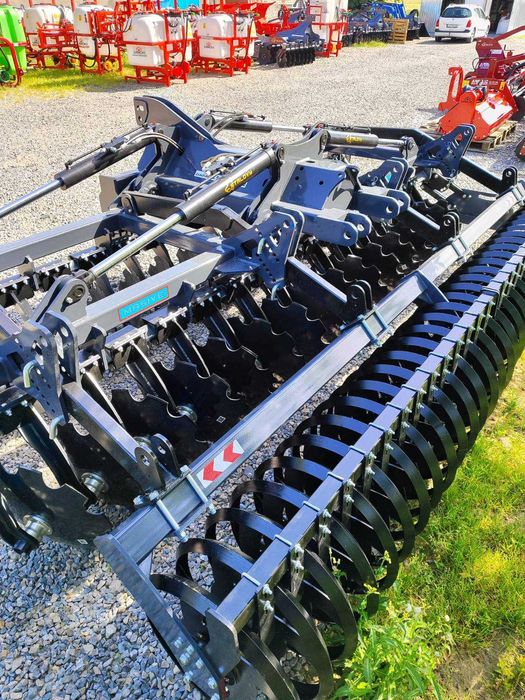 Hydrauliczna brona talerzowa hydraulicznie składana talerzówka 4 4,5 5