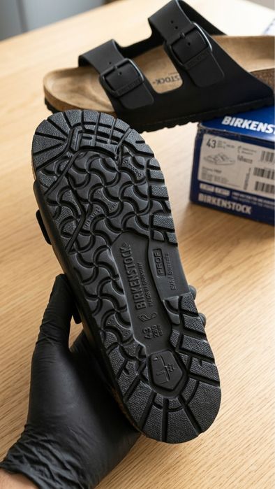 Birkenstock Arizona PROF Pretas (Tam. 43) – Novas na Caixa (Sola Super-Grip)