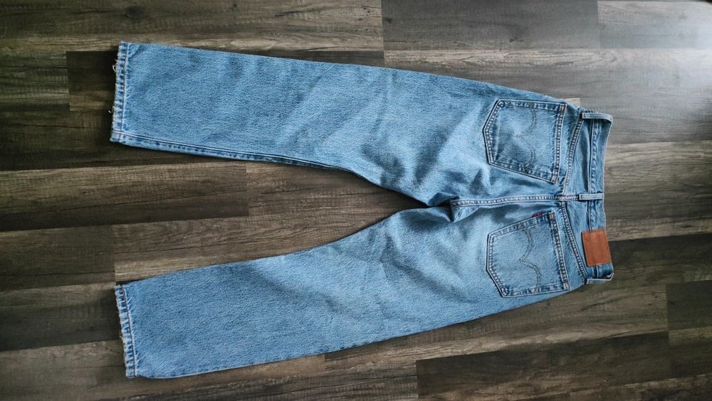 šwietne przecierane spodnie LEVI'S 501  24/26