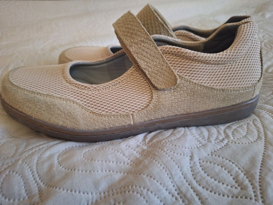 Анатомічні жіночі балетки