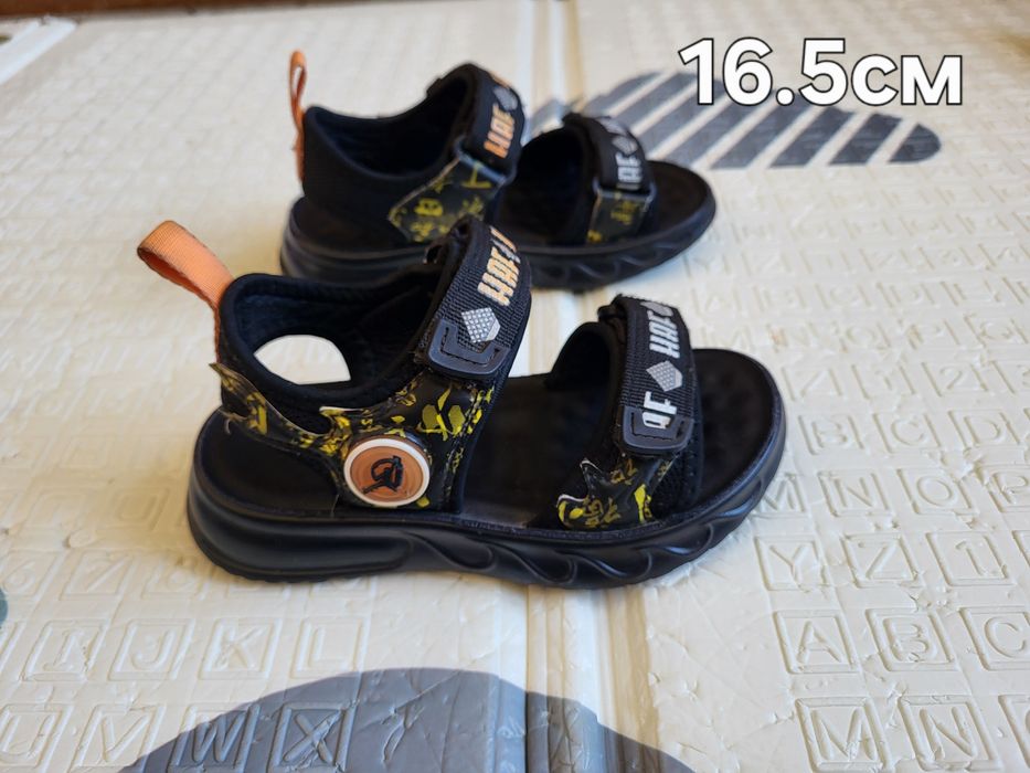 Босоніжки на хлопчика 27р 16.5см