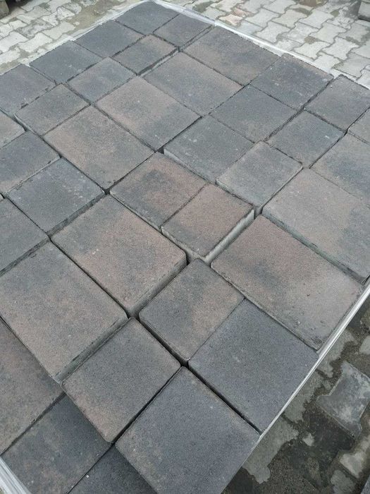 Виготовлення будівельних блоків, бетонних кілець/кришок, бруківки