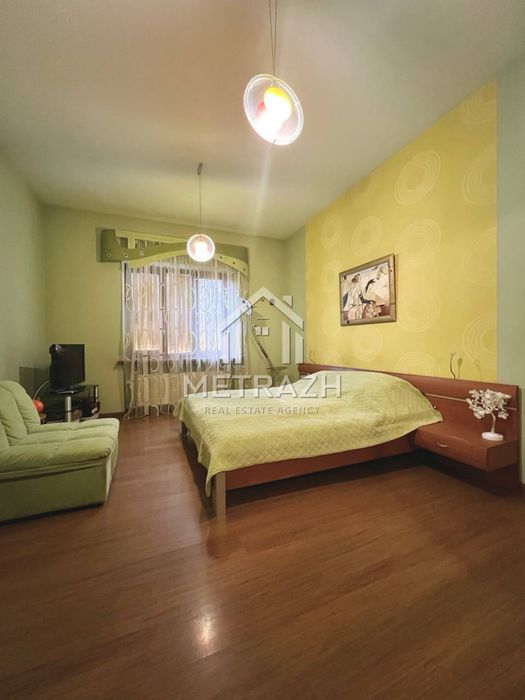 Продам будинок на Холодній горі з ремонтом ,198м2