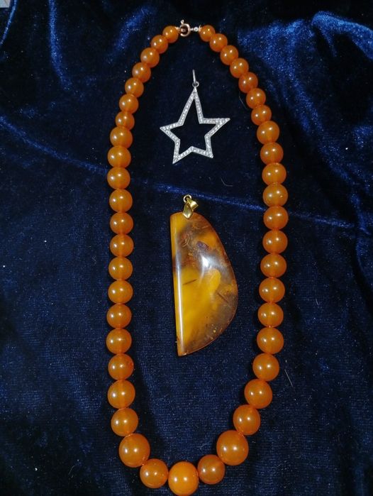 Винтажные украшения из Янтаря,СССР