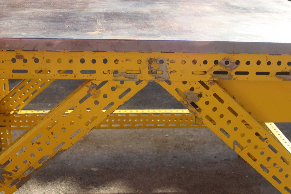 mesa industrial em ferro