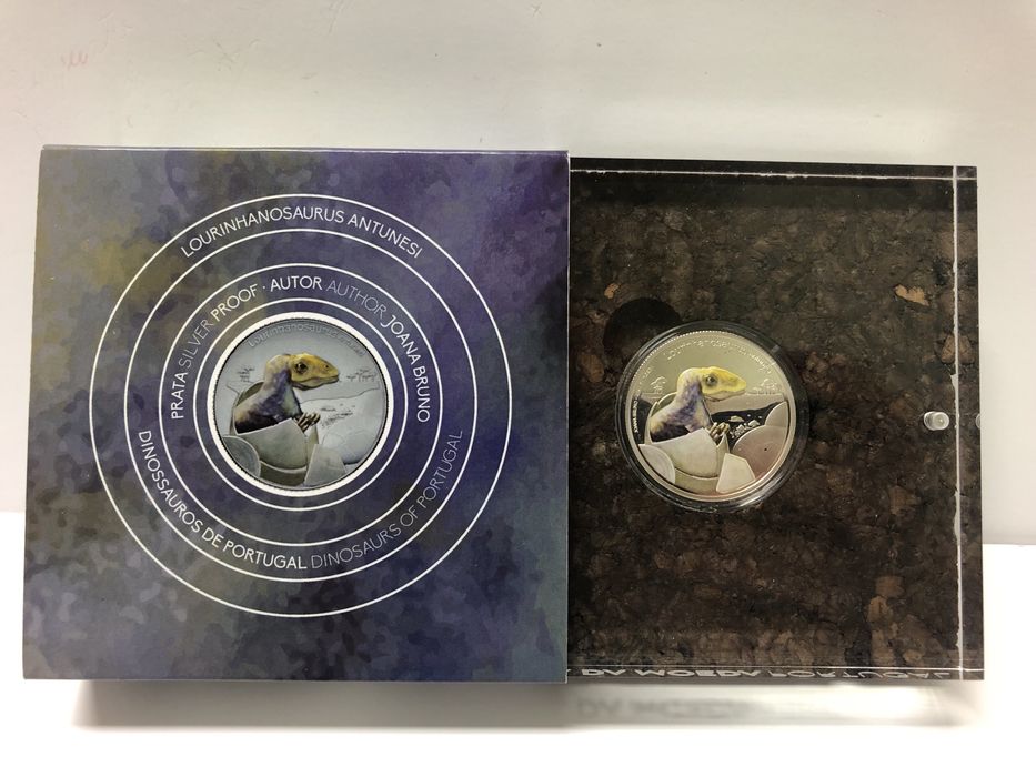 Moeda colorida 5€ Prata Proof Lourinhanosaurus
