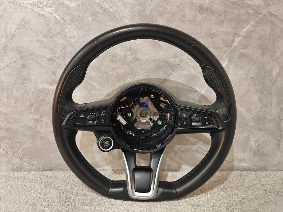 Kierownica Multifunkcja Alfa Romeo Stelvio Giulia Oryginał EUROPA