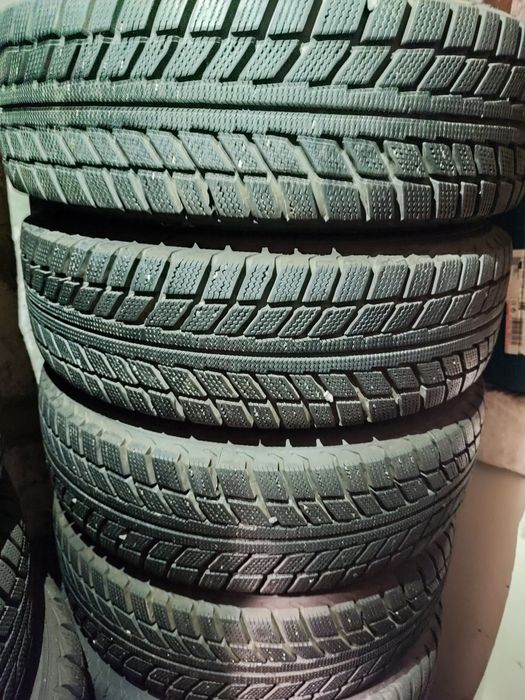 Колеса на Ланос, R13/4*100/5J/ET49+ практично нова Бєлшина 175/70;зима