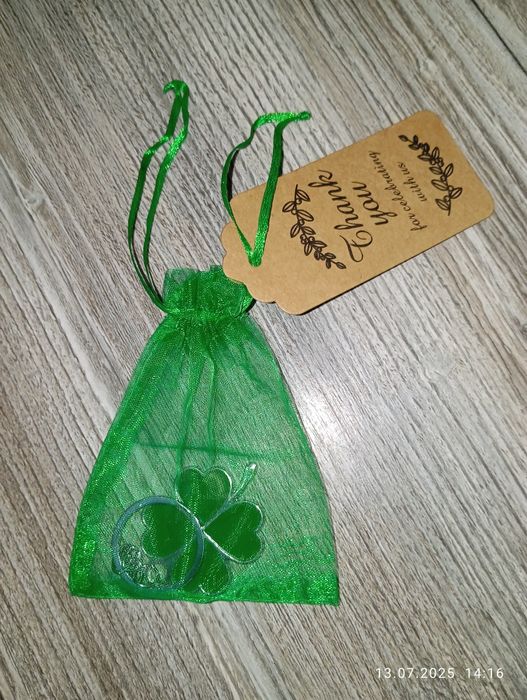 Brelok - czterolistna koniczyna, idealna na prezent