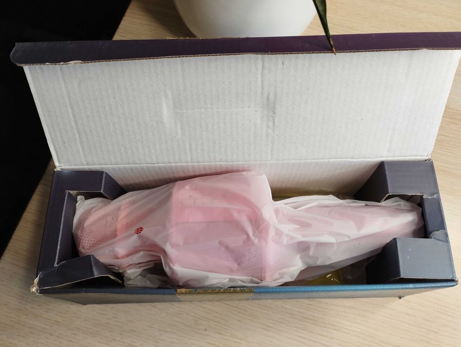 Bezprzewodowy mikrofon do karaoke Bluetooth firmy BONAOK.